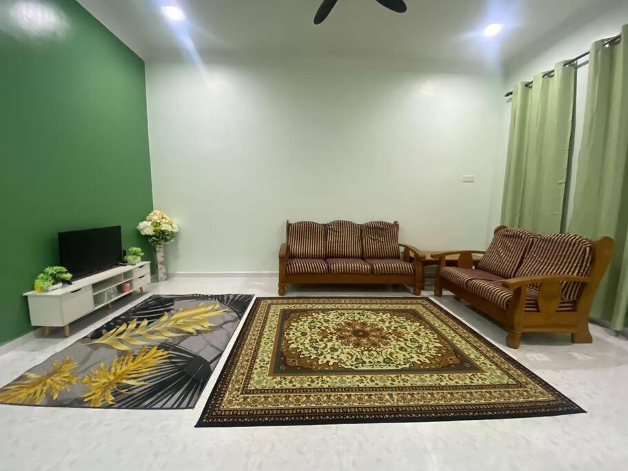Homestay Kak Tiy Kuala Terengganu Ngoại thất bức ảnh